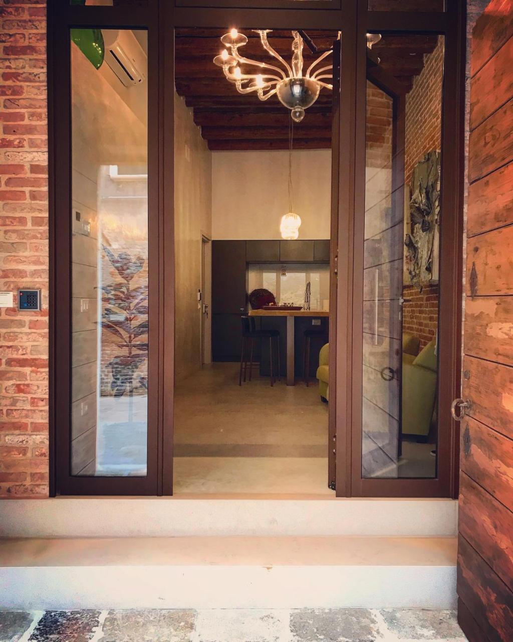 Al Pozzo Di Luce Venezia Suites Luaran gambar
